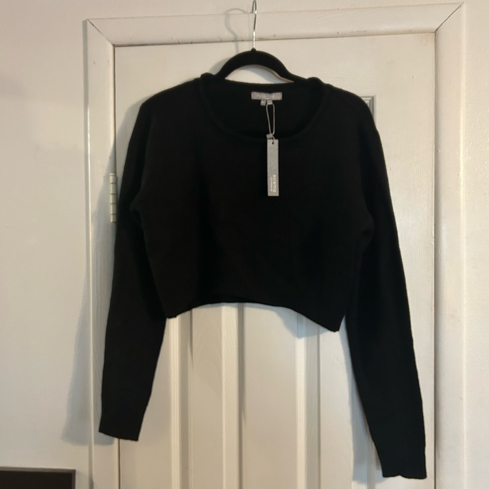 Solemio Black Cropped Crewneck Sweater